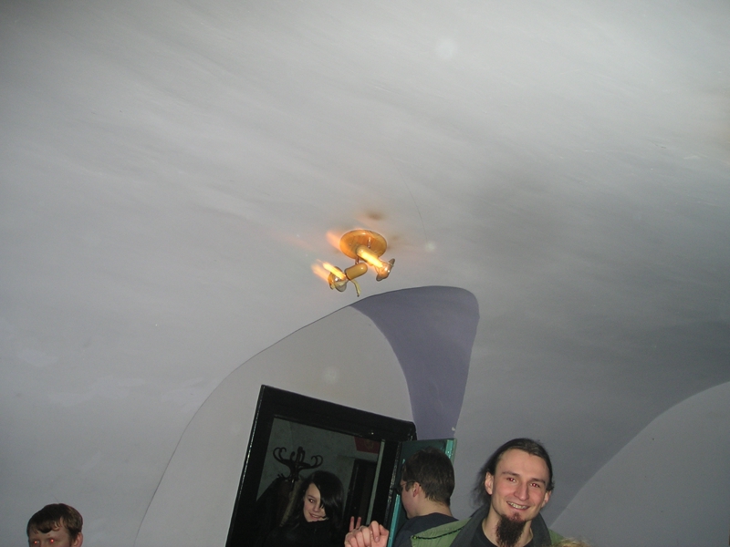 OLYMPUS DIGITAL CAMERA         