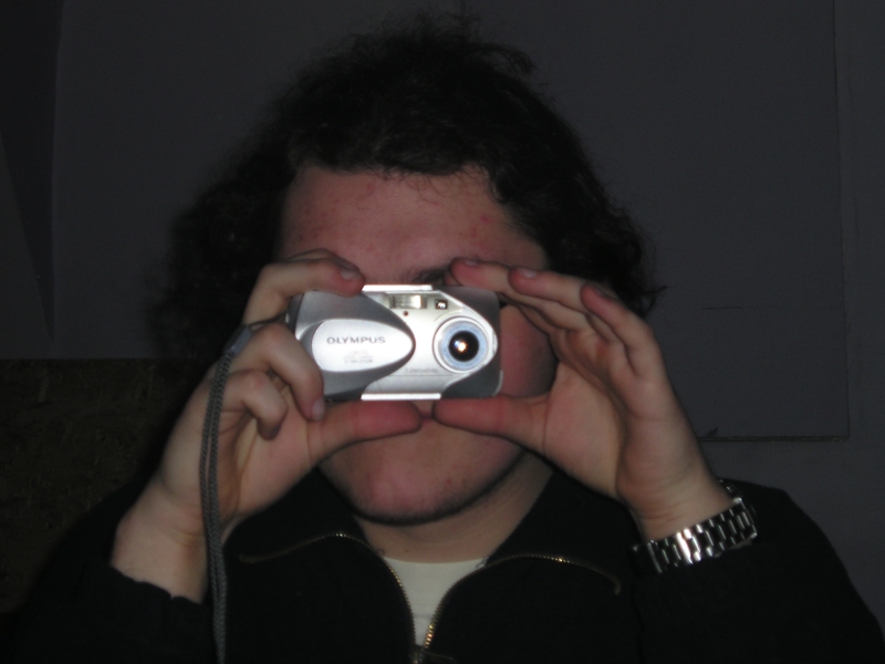 OLYMPUS DIGITAL CAMERA         