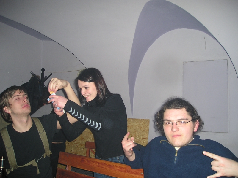 OLYMPUS DIGITAL CAMERA         